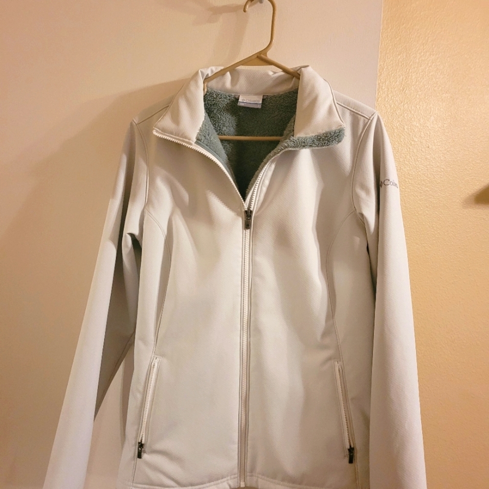 Columbia Jacket - Picture 2 of 5